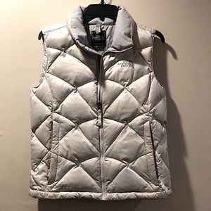 THE NORTH FACE 550 Down Vest